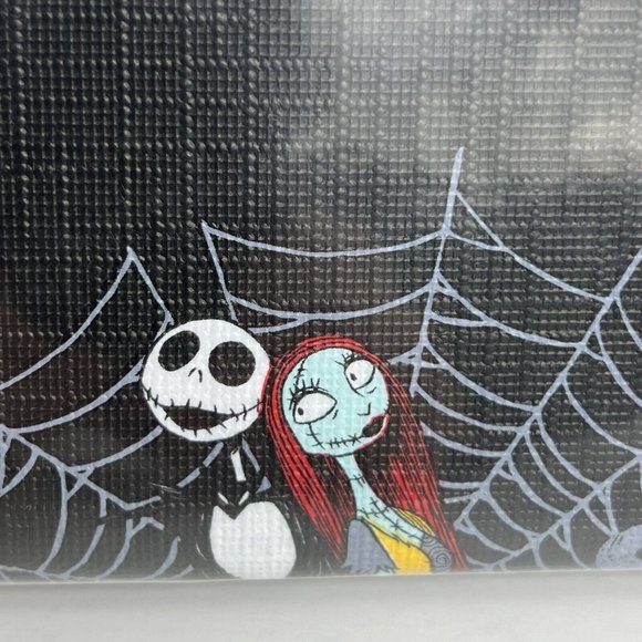 Disney Nightmare Before Christmas Tablecloth 70" Round Jack And Sally Spiderwebs - Picture 5 of 12